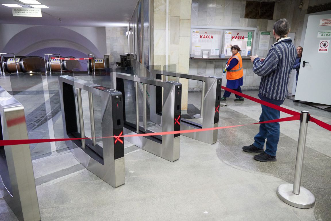 В Екатеринбурге установят новые турникеты на станции метро  «Машиностроителей» - «Уральский рабочий»